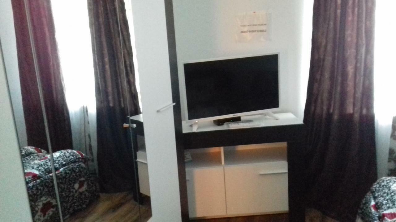 Casa Leonardo Hateg Bagian luar foto